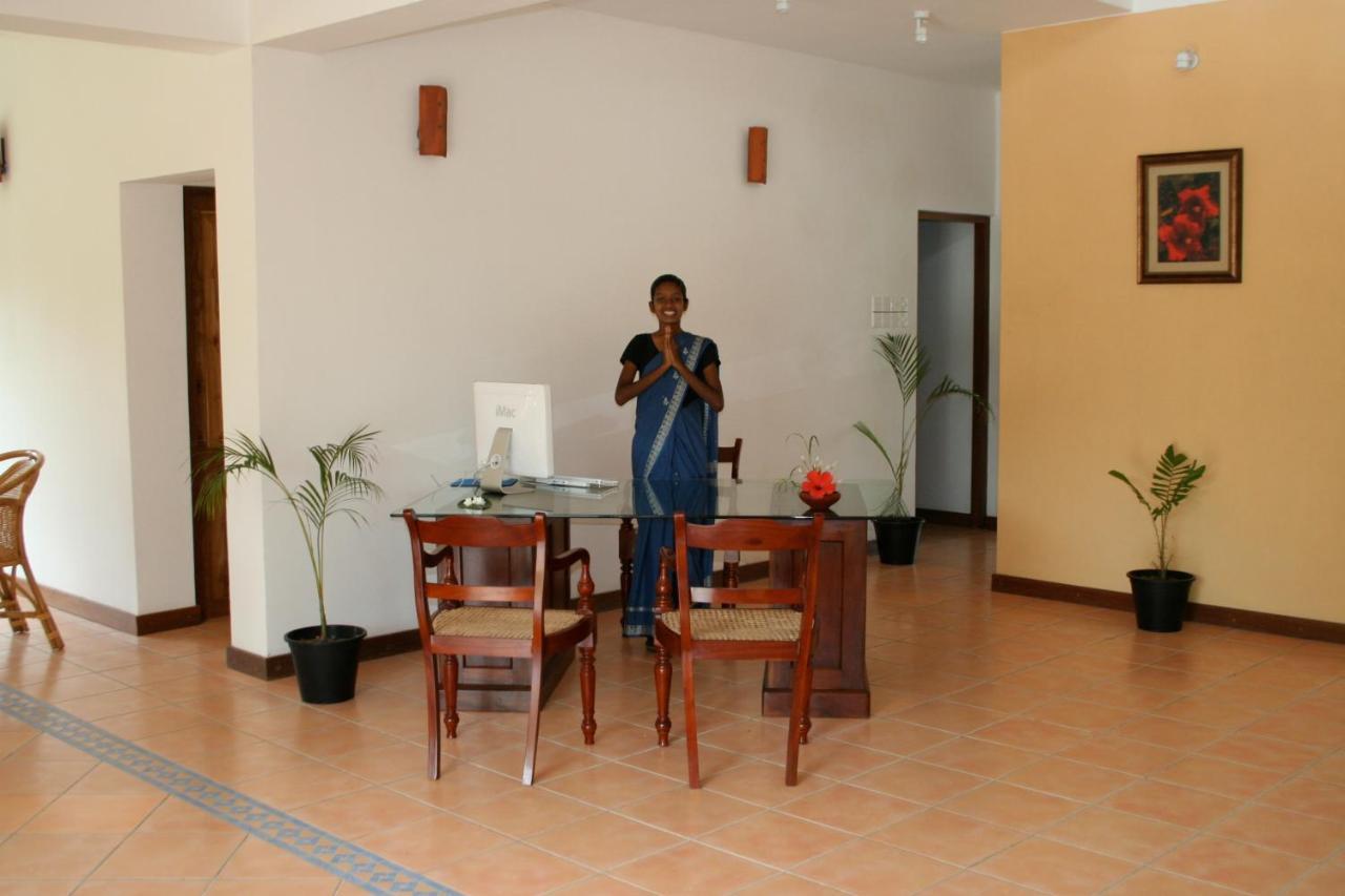 Hibiscus Garden Hotel Tissamaharama Esterno foto